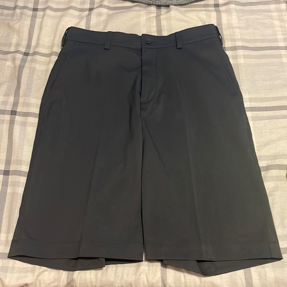 Nike golf tour performance dry fit shorts